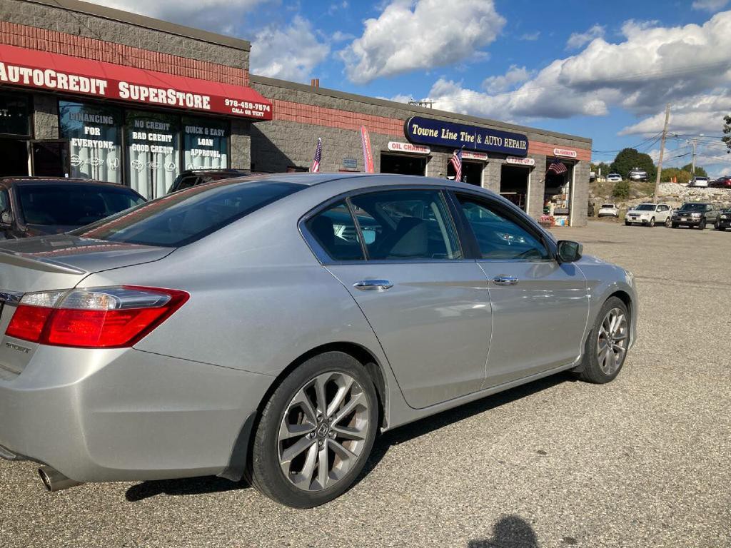 2015 Honda Accord Image 15