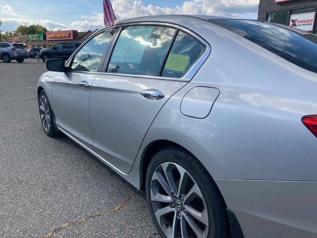 2015 Honda Accord Image 25