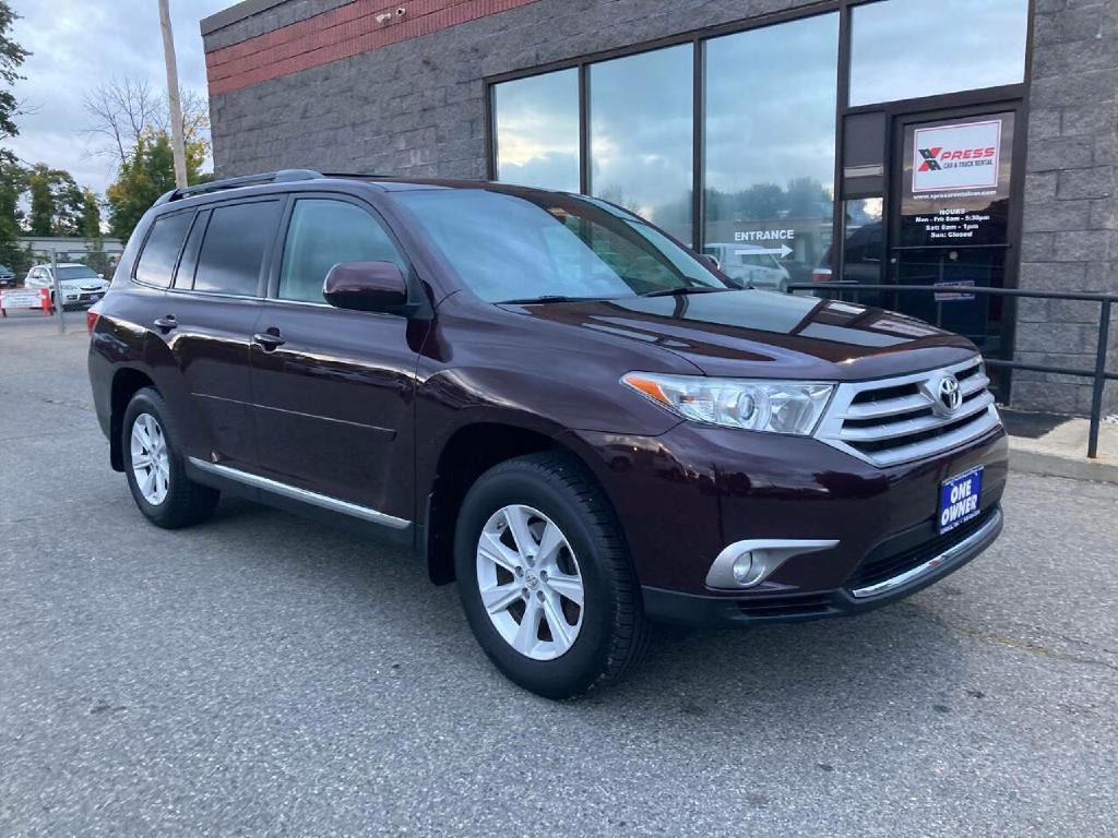 2012 Toyota Highlander Image 2