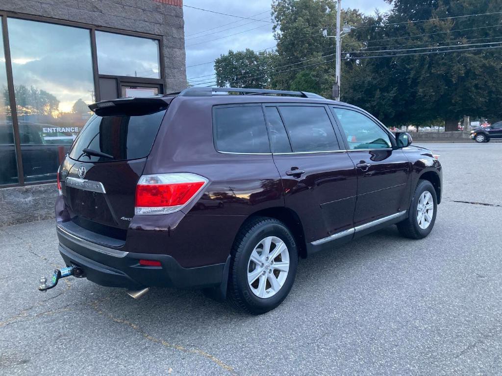 2012 Toyota Highlander Image 8