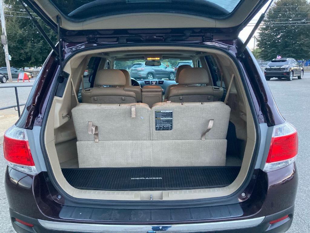 2012 Toyota Highlander Image 9