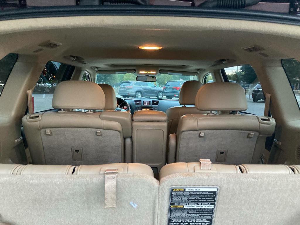 2012 Toyota Highlander Image 11