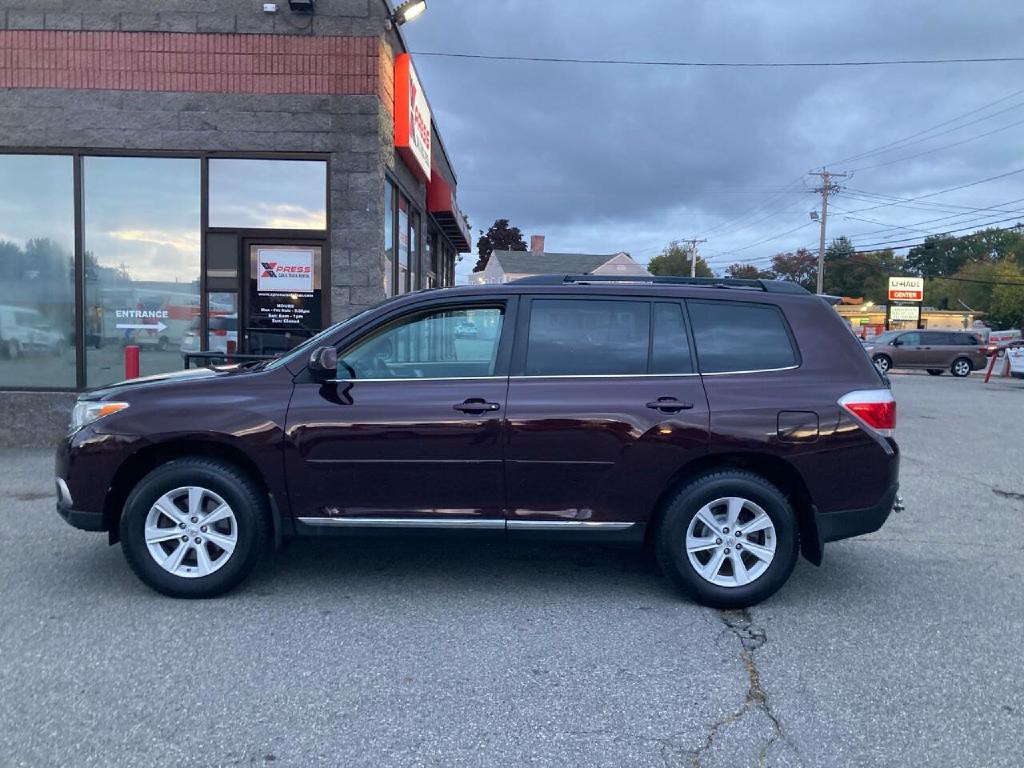 2012 Toyota Highlander Image 22