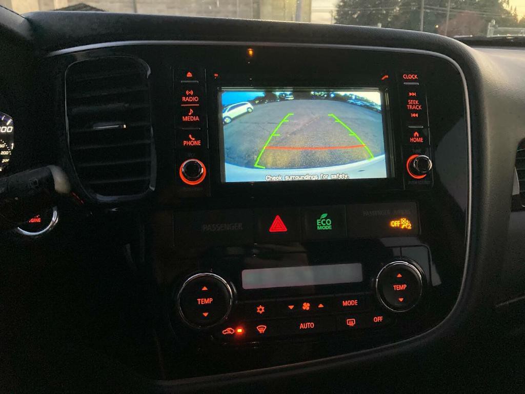 2016 Mitsubishi Outlander Image 20