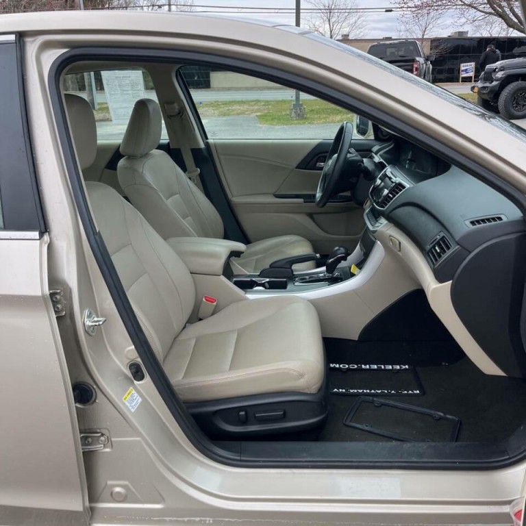 2013 Honda Accord Image 2