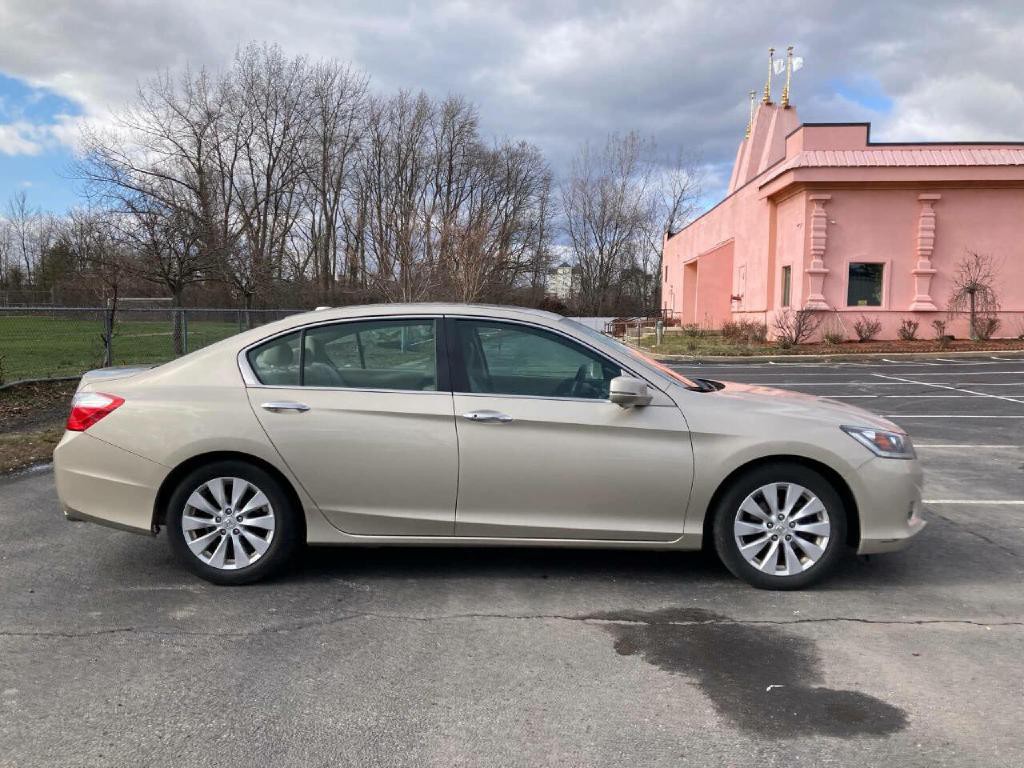 2013 Honda Accord Image 12