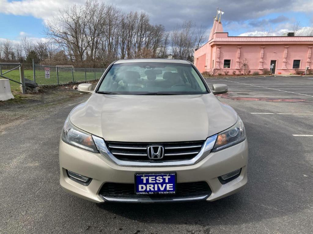 2013 Honda Accord Image 18
