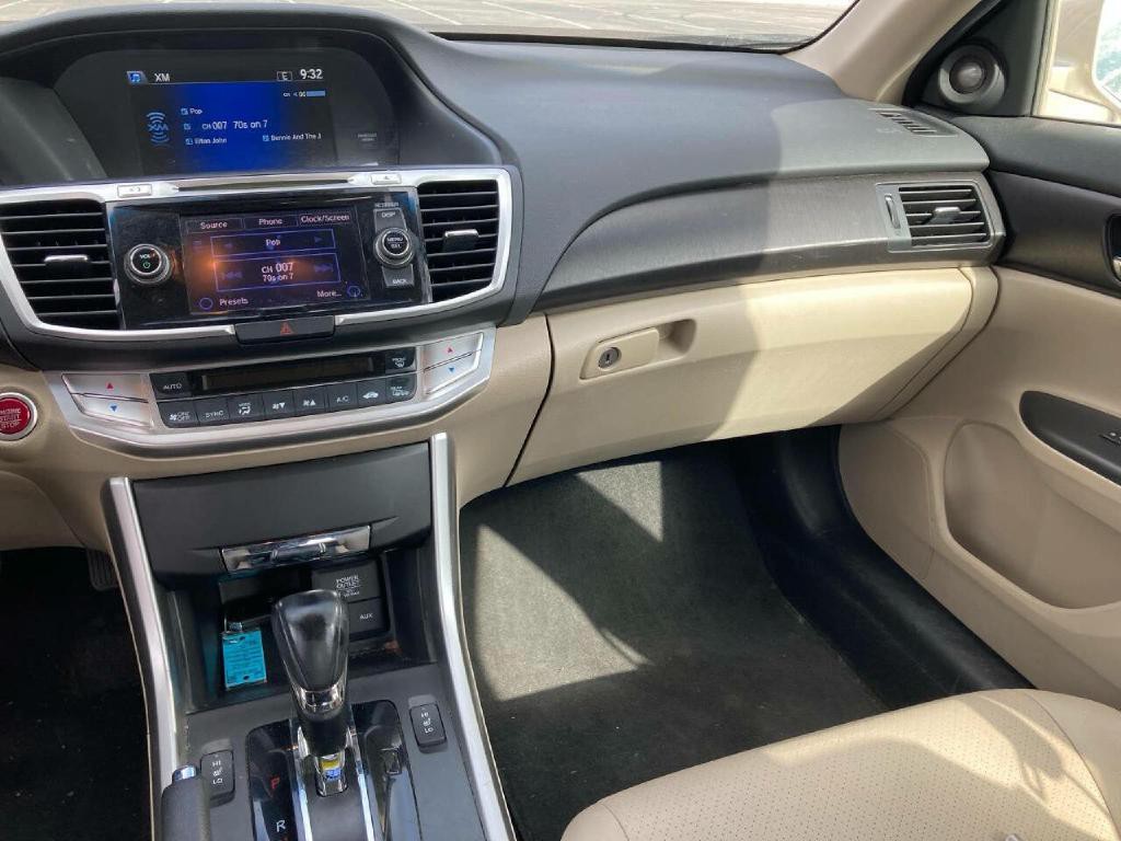 2013 Honda Accord Image 20