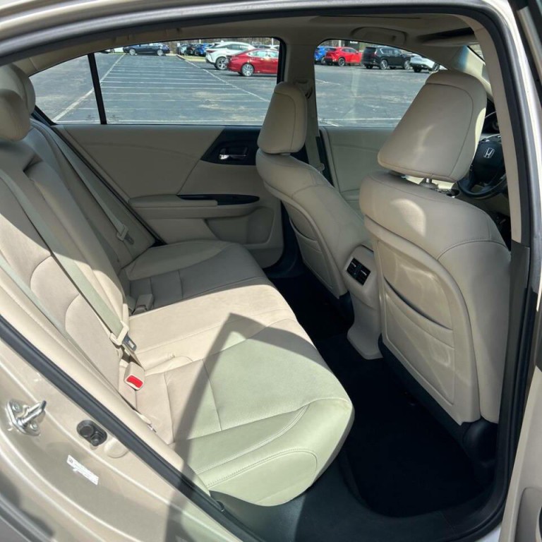 2013 Honda Accord Image 4