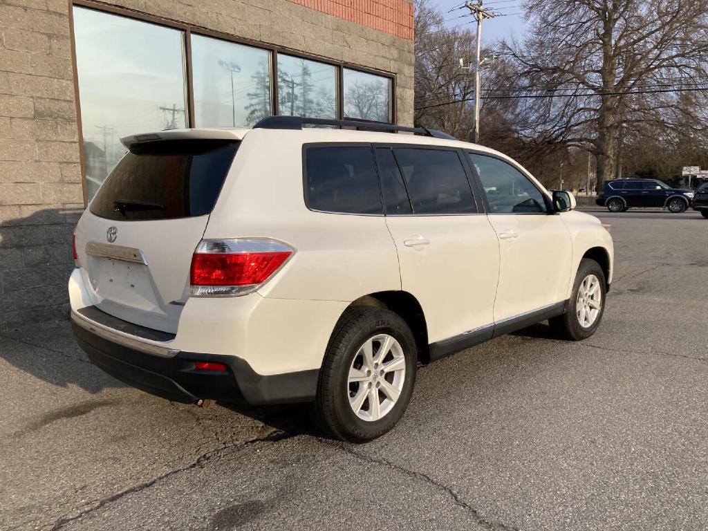 2013 Toyota Highlander Image 5