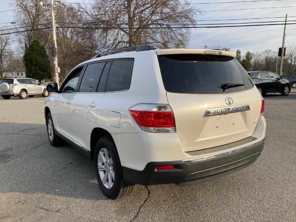 2013 Toyota Highlander Image 11
