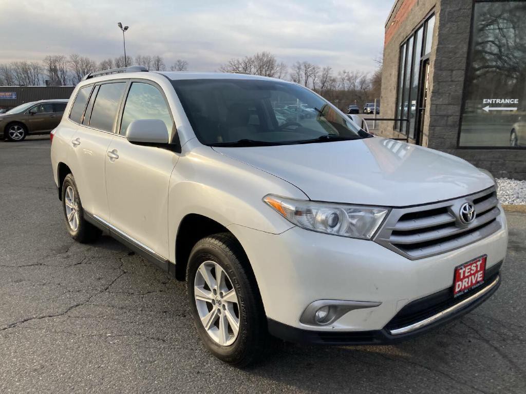2013 Toyota Highlander Image 14