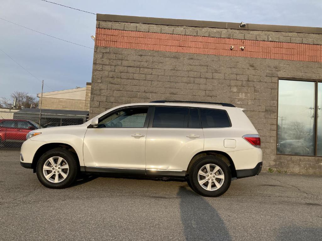 2013 Toyota Highlander Image 15
