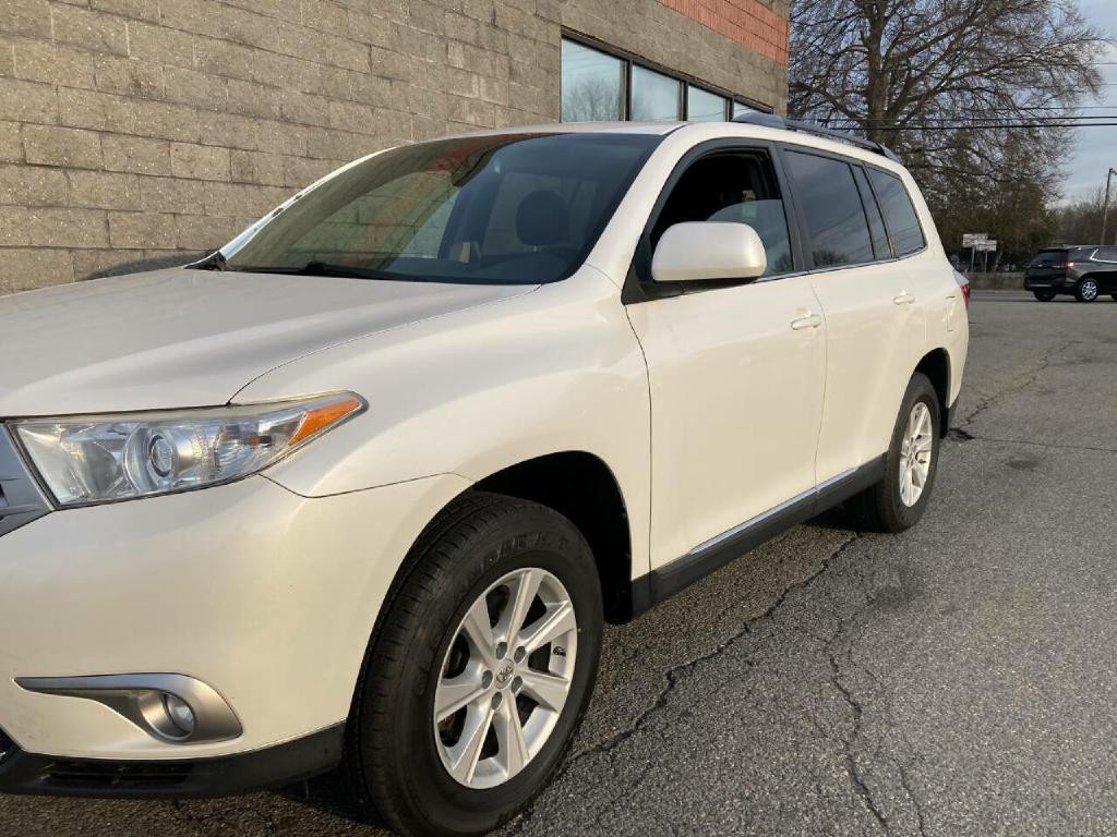 2013 Toyota Highlander Image 17