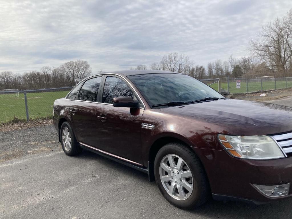 2009 Ford Taurus Image 4