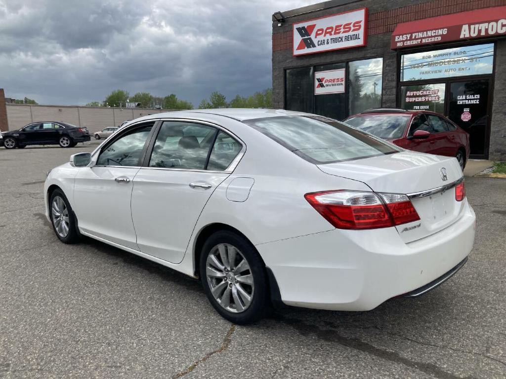 2013 Honda Accord Image 15