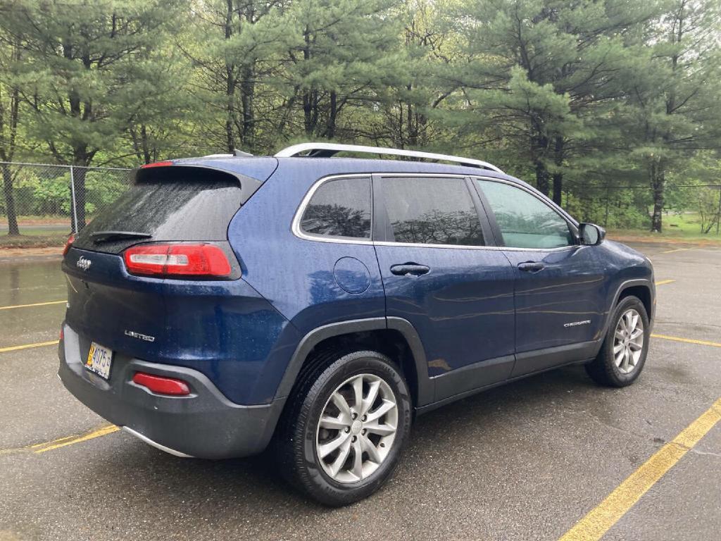 2018 Jeep Cherokee Image 7