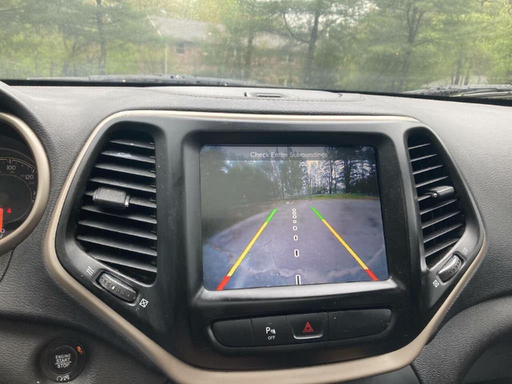 2018 Jeep Cherokee Image 9