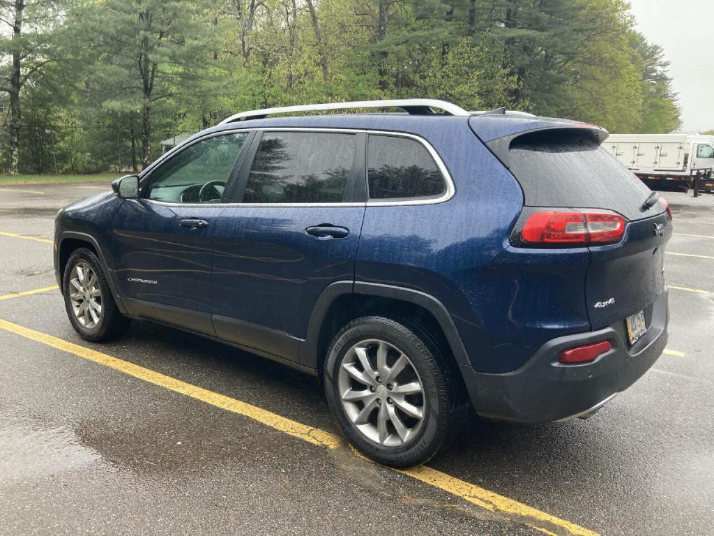 2018 Jeep Cherokee Image 11