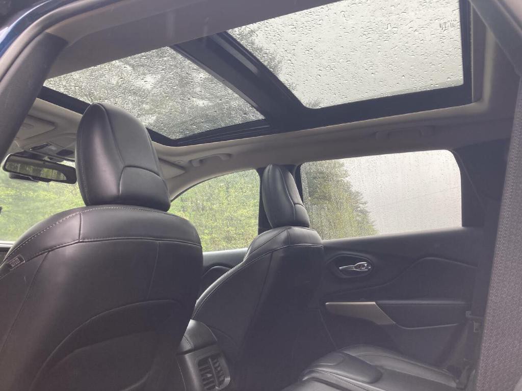 2018 Jeep Cherokee Image 13