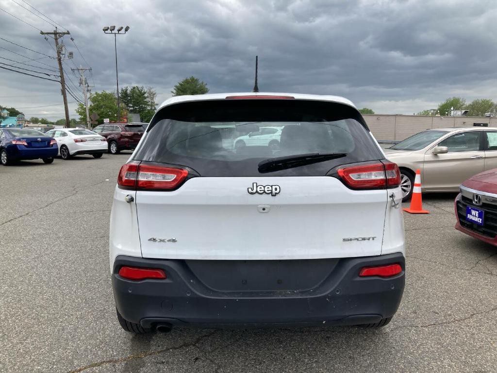 2017 Jeep Cherokee Image 10