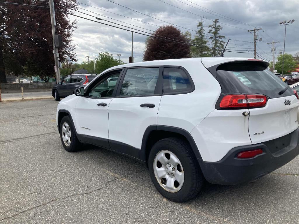 2017 Jeep Cherokee Image 16