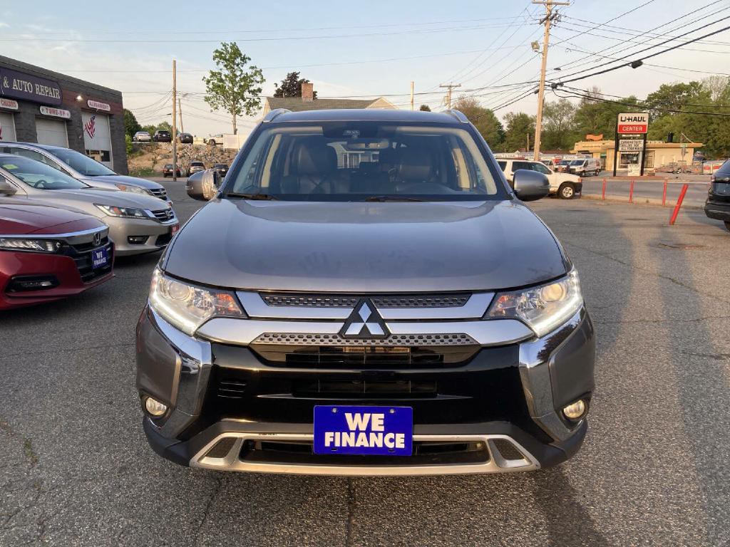 2020 Mitsubishi Outlander Image 3