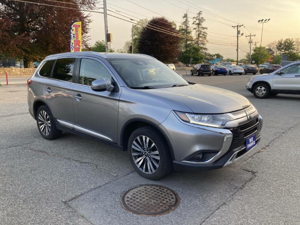 2020 Mitsubishi Outlander Image 4