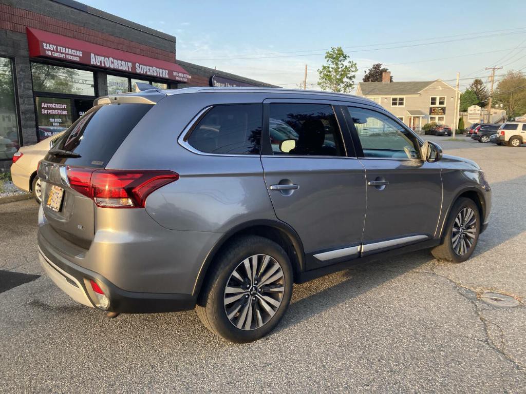 2020 Mitsubishi Outlander Image 17