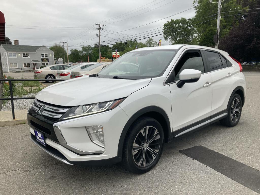 2020 Mitsubishi Eclipse Image 2
