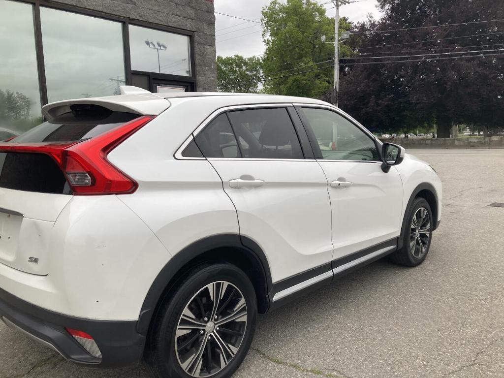2020 Mitsubishi Eclipse Image 8