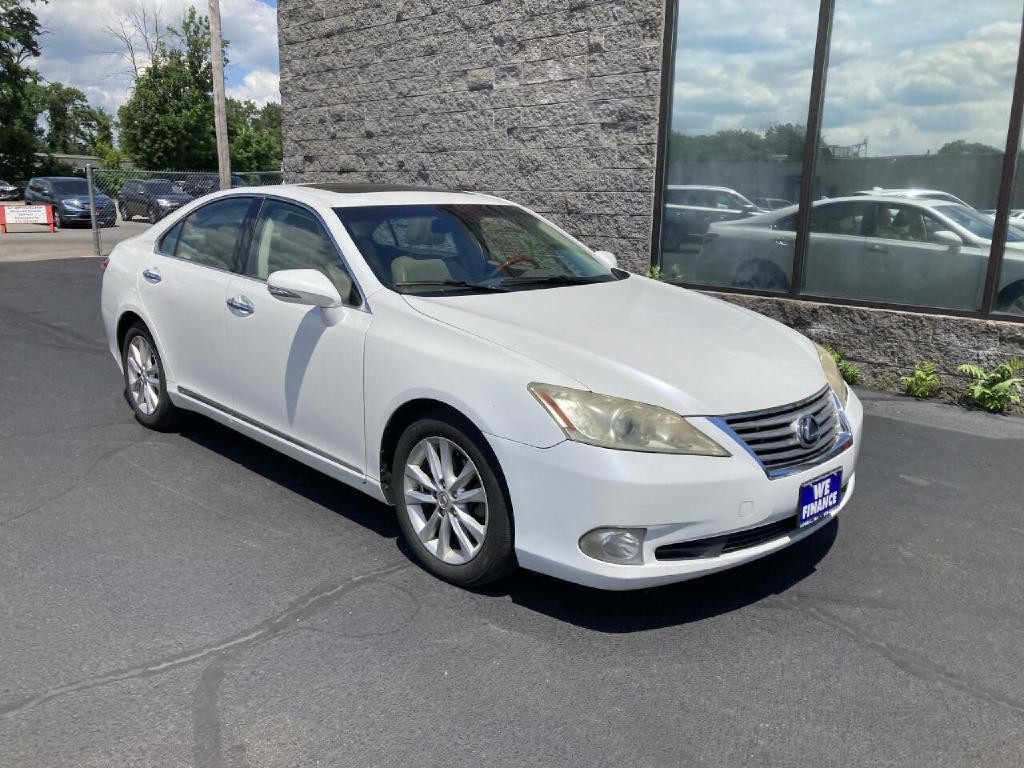 2010 Lexus ES 350 Image 2