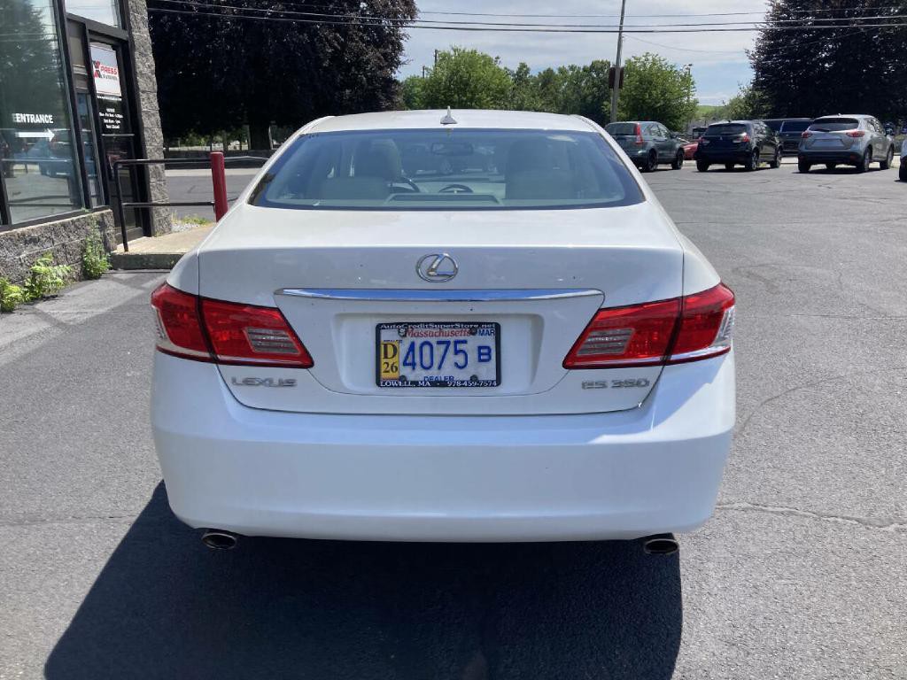 2010 Lexus ES 350 Image 15