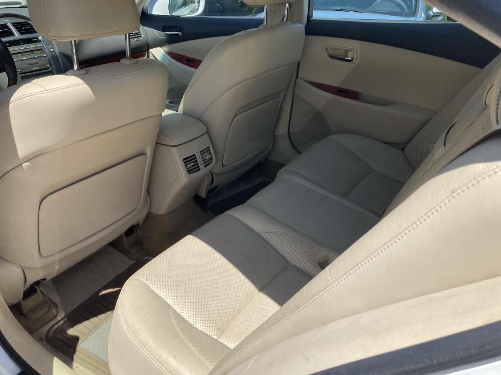 2010 Lexus ES 350 Image 20