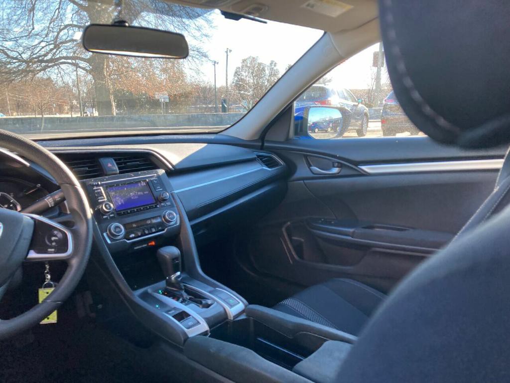 2016 Honda Civic Image 19