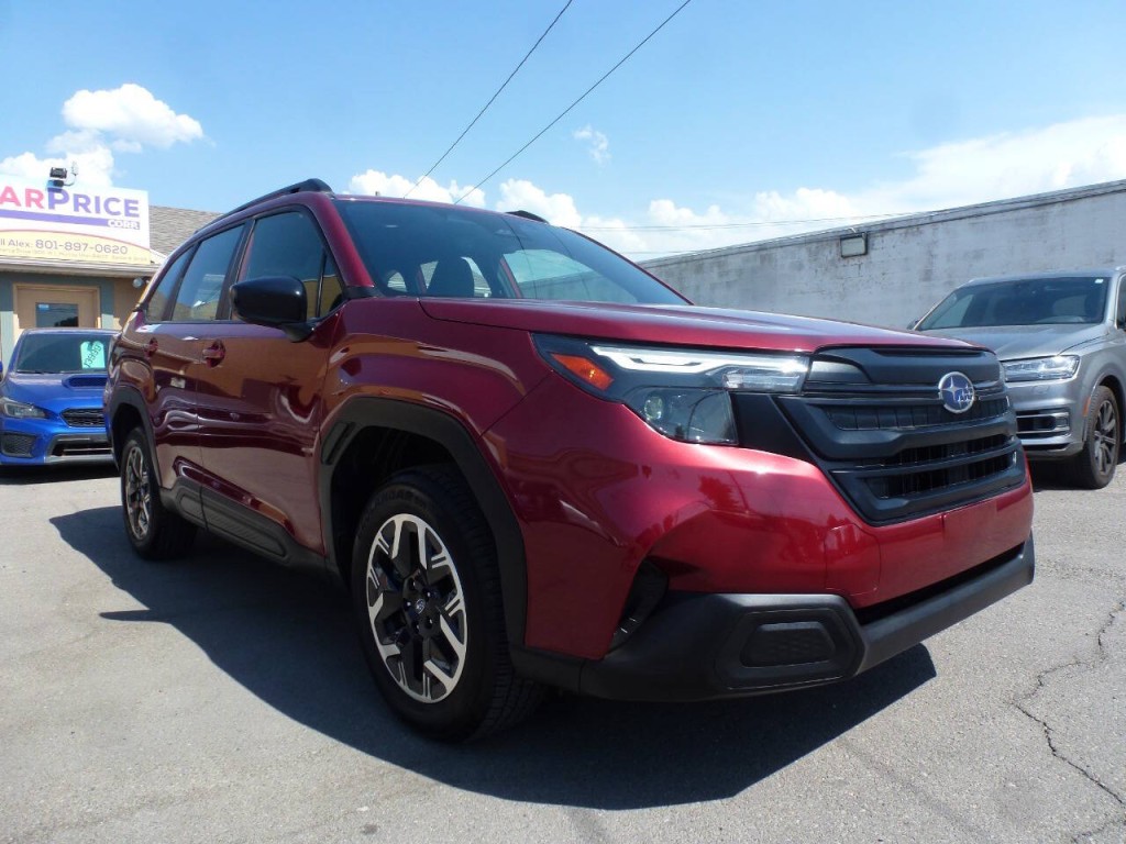 2025 Subaru Forester Image 3