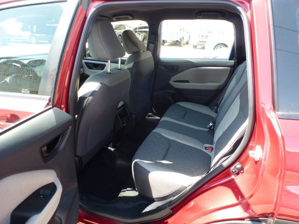 2025 Subaru Forester Image 7