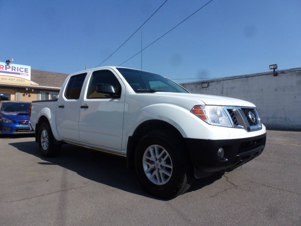 2020 Nissan Frontier Image 3
