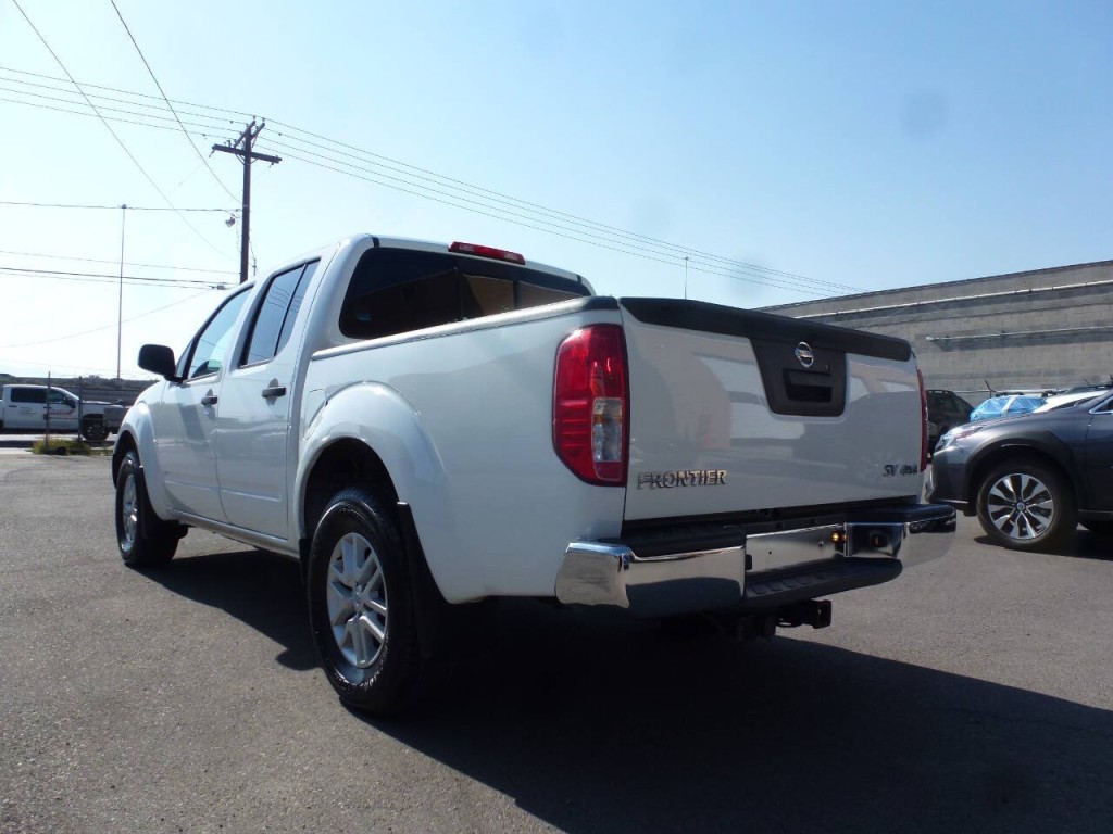 2020 Nissan Frontier Image 6