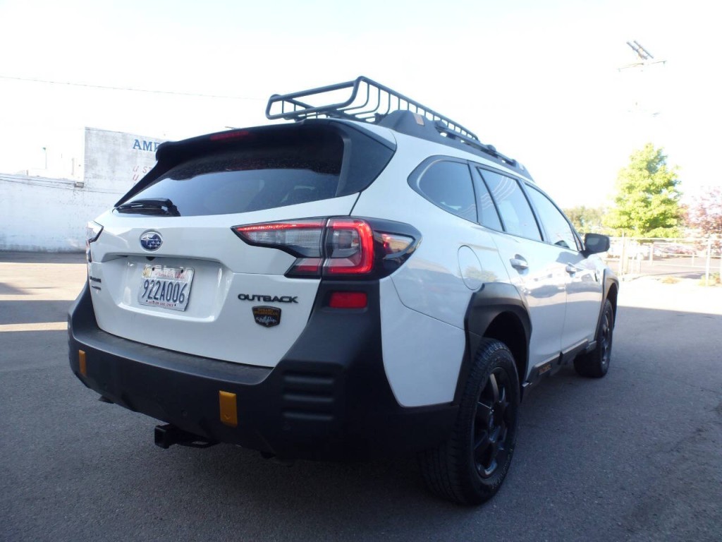 2023 Subaru Outback Image 4