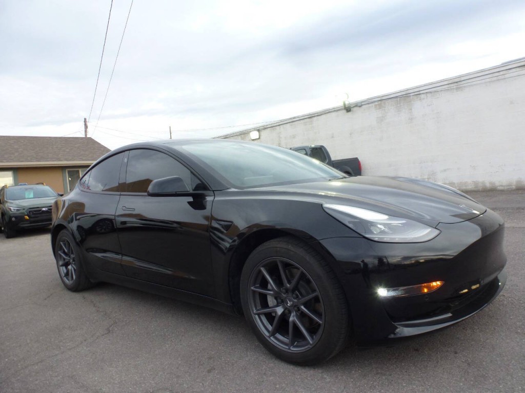 2022 Tesla Model 3 Image 3