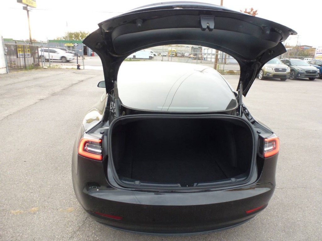 2022 Tesla Model 3 Image 6