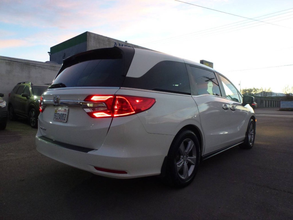 2019 Honda Odyssey Image 4