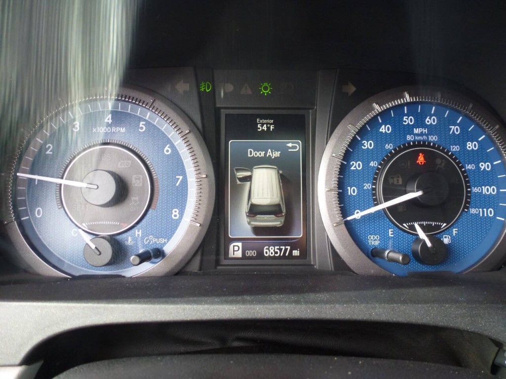 2017 Toyota Sienna Image 13