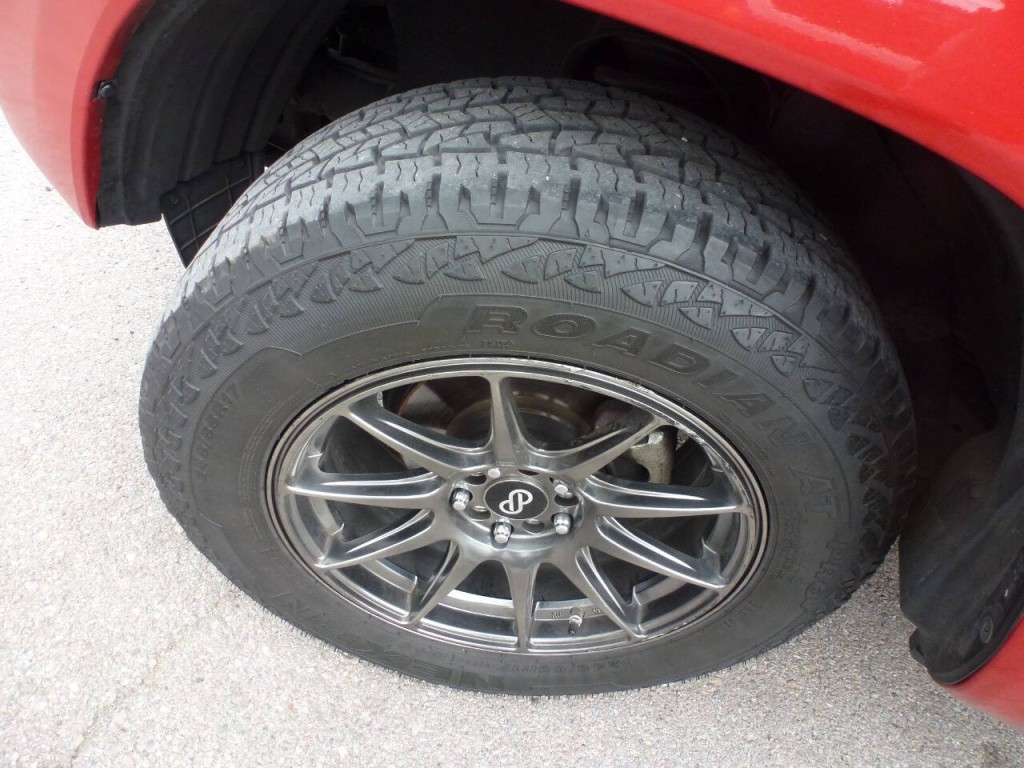 2015 Toyota Tacoma Image 12