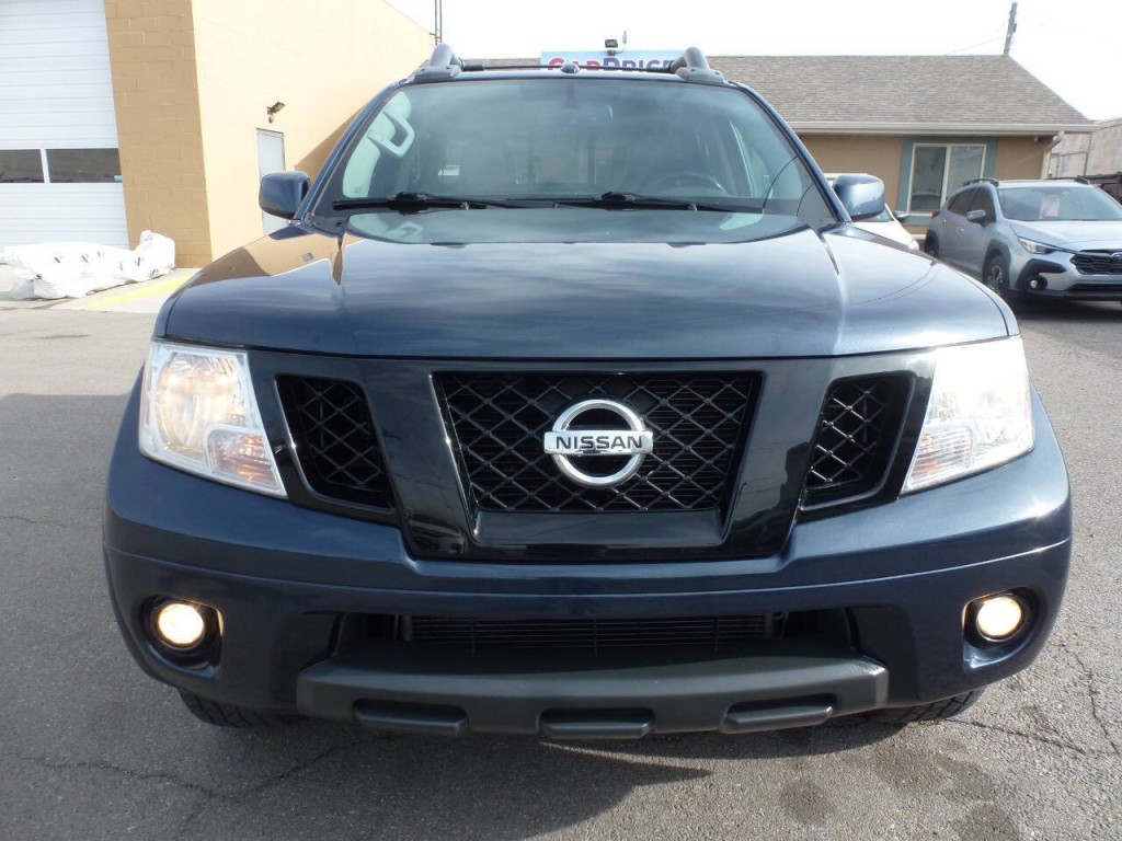 2019 Nissan Frontier Image 2