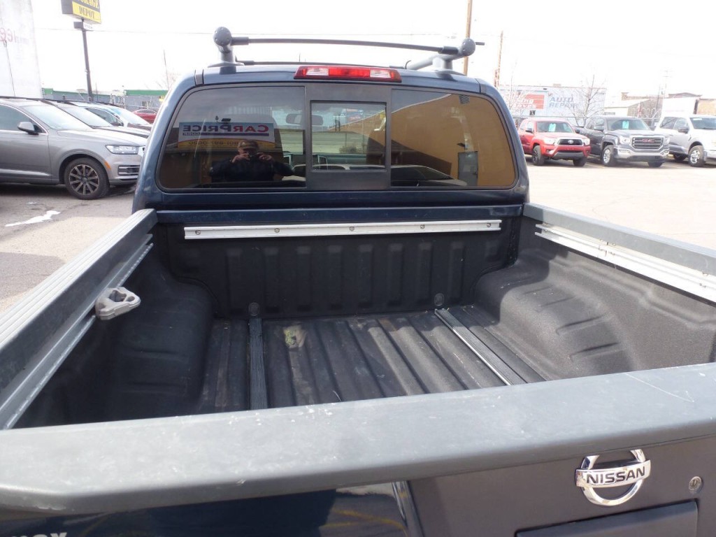 2019 Nissan Frontier Image 8