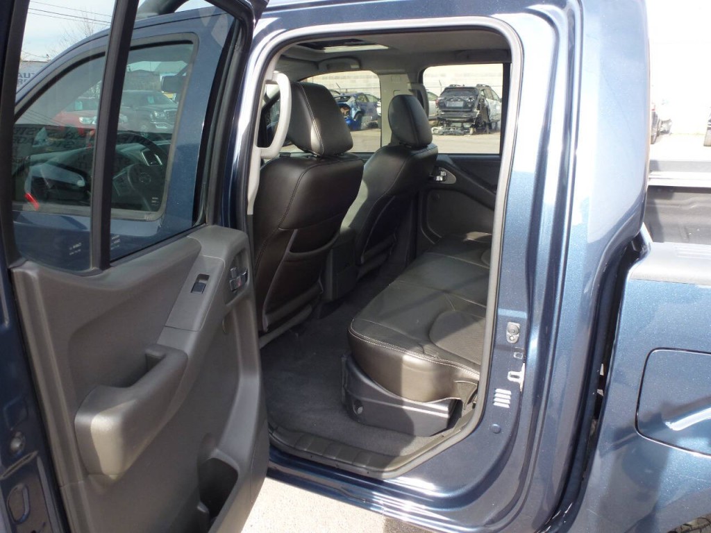 2019 Nissan Frontier Image 9