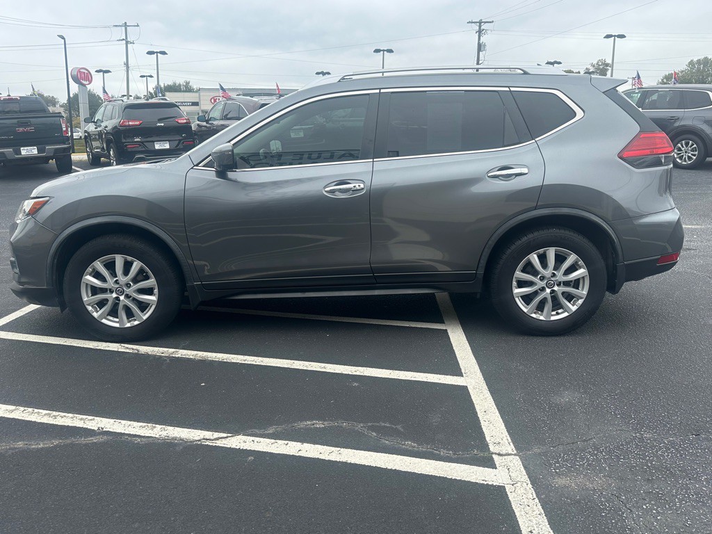 2017 Nissan Rogue Image 4