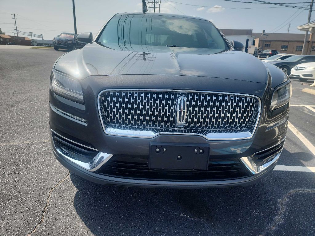 2019 Lincoln Nautilus Image 2